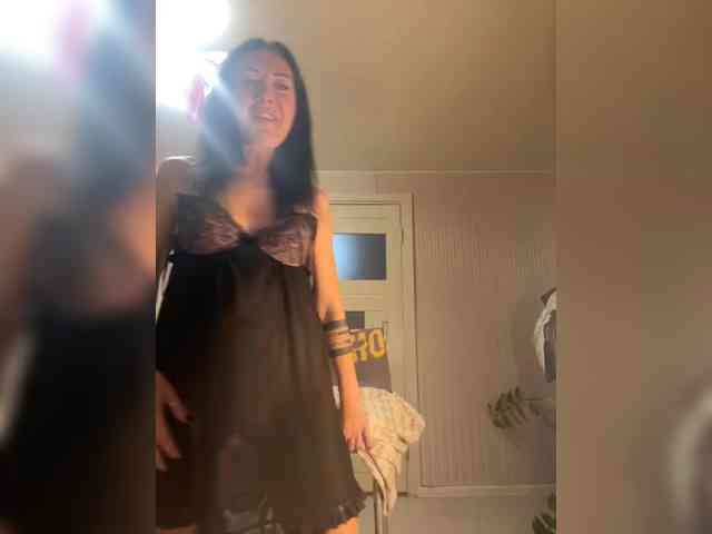 Karolina_Milf webcam