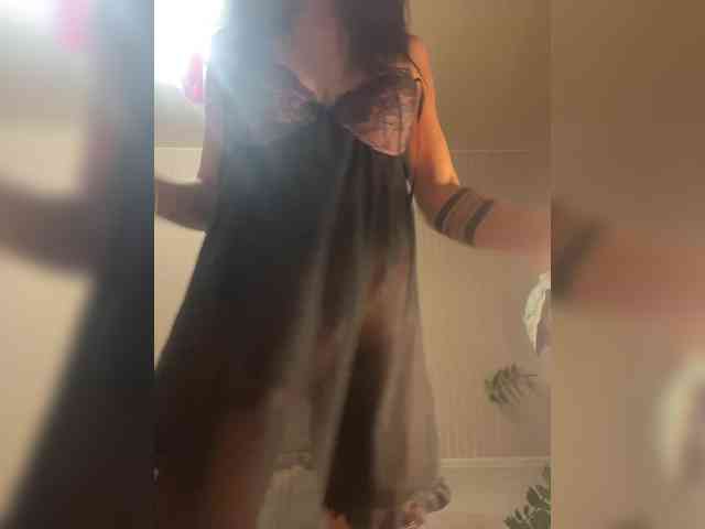 Karolina_Milf webcam