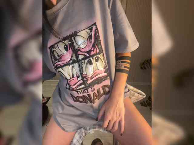 Karolina_Milf webcam