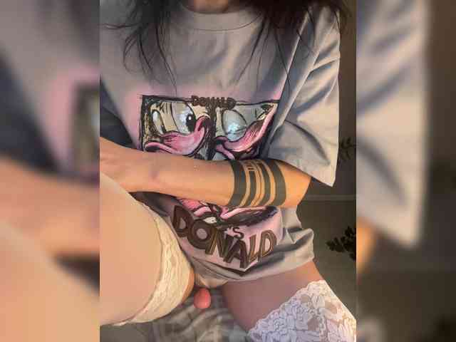 Karolina_Milf webcam