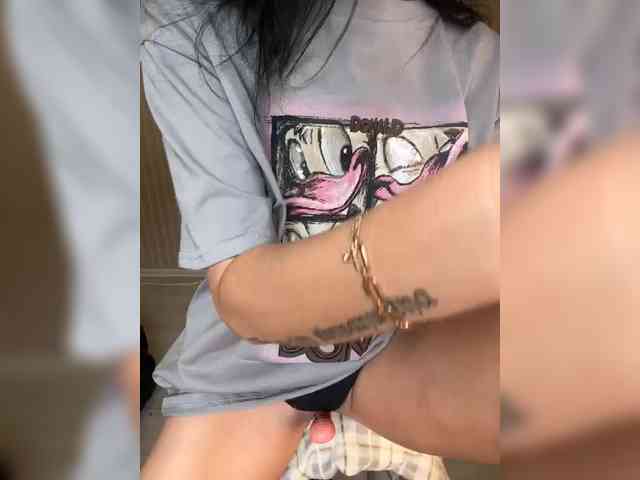 Karolina_Milf webcam