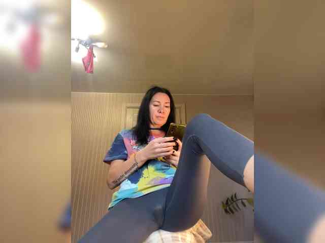 Karolina_Milf webcam