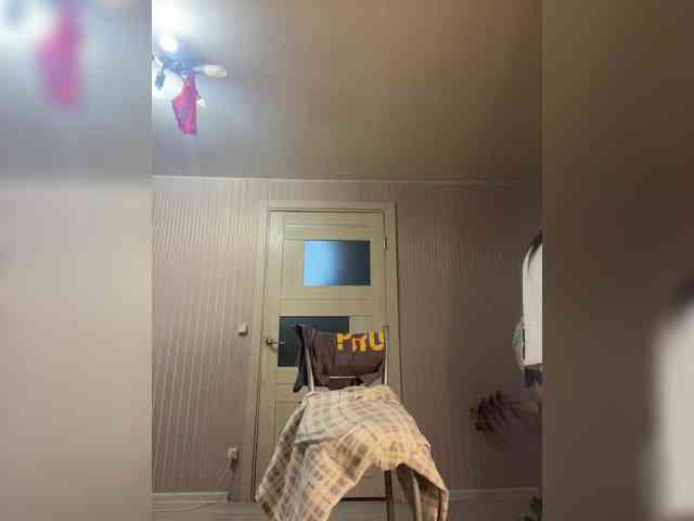 Karolina_Milf webcam