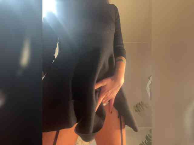 Karolina_Milf webcam
