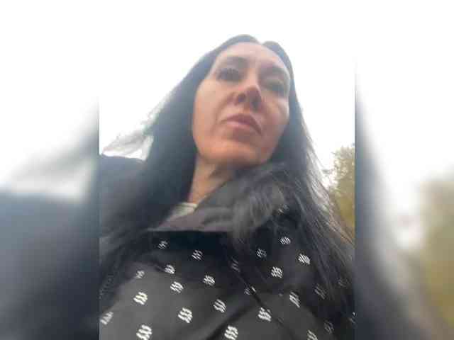 Karolina_Milf webcam