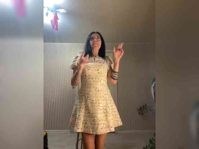 Karolina_Milf webcam