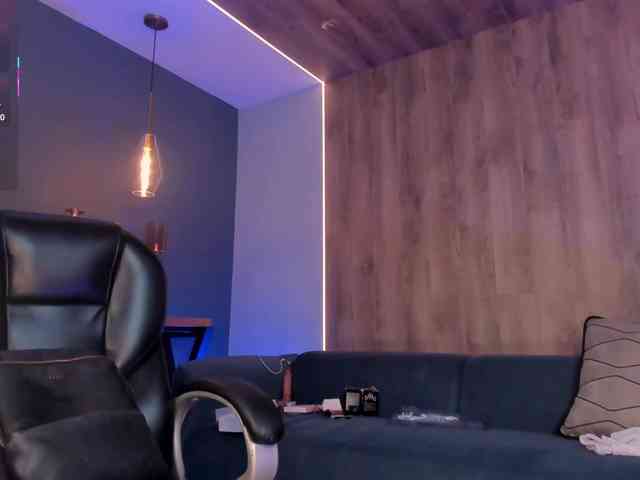 SophieBarnett webcam