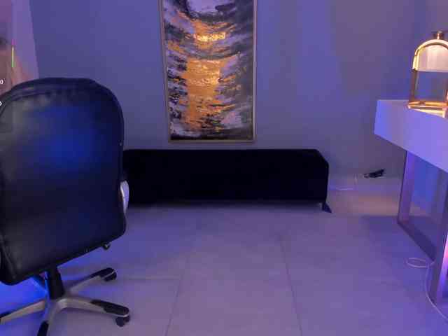 SophieBarnett webcam