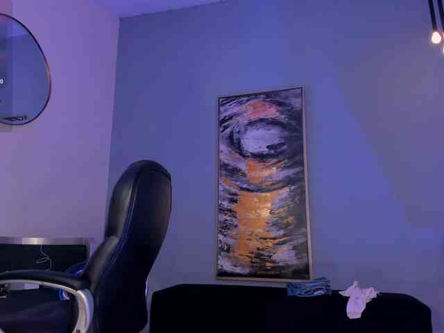 SophieBarnett webcam
