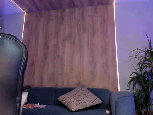 SophieBarnett webcam