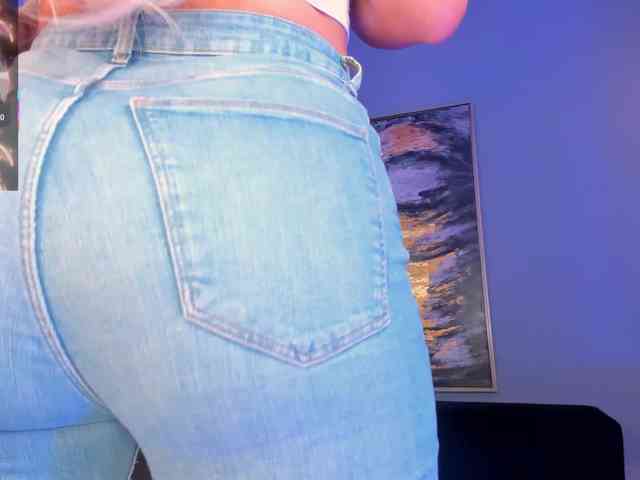 SophieBarnett webcam