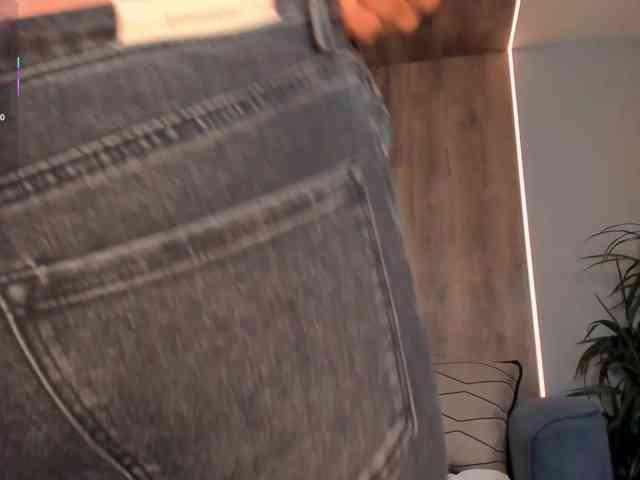 SophieBarnett webcam