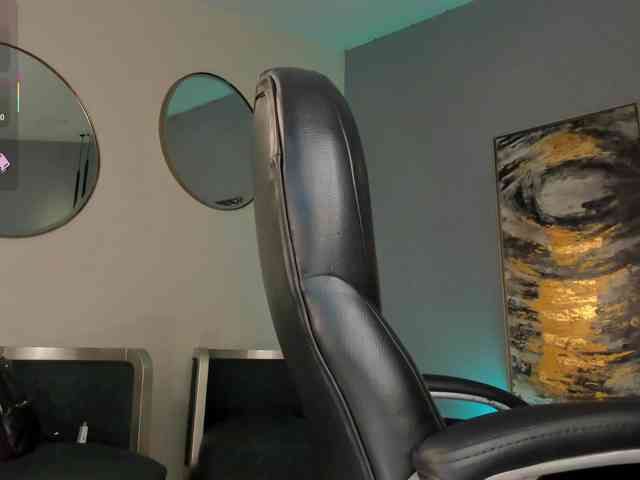 SophieBarnett webcam