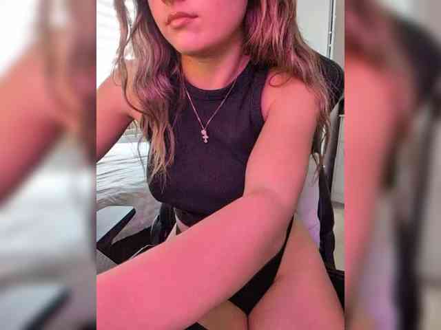 _m_a_r_i_a_888_ webcam