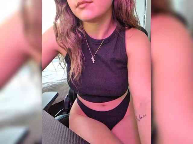 _m_a_r_i_a_888_ webcam