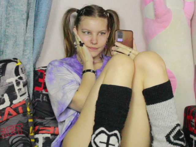 Accedi alla chat con il nickname Kamala_Adele Kamala_Adele