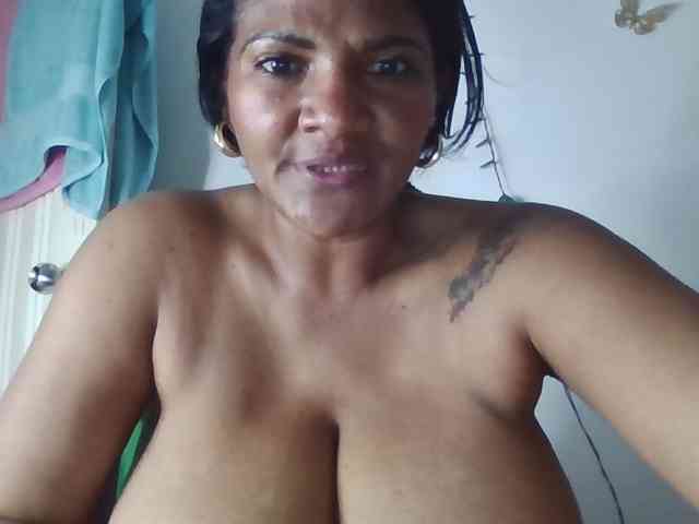 ALEJANDRA07 webcam