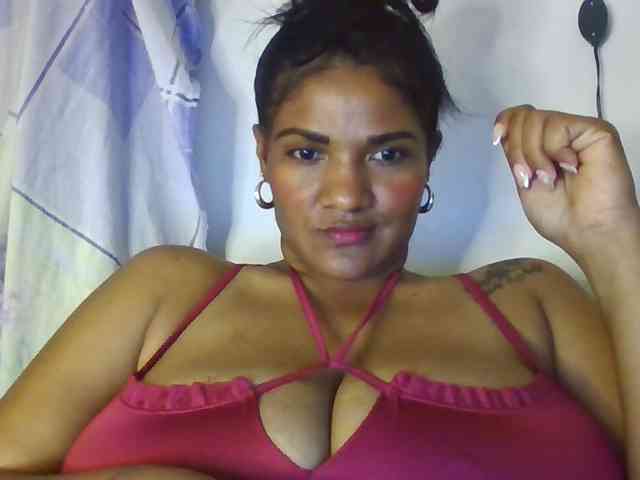 ALEJANDRA07 webcam