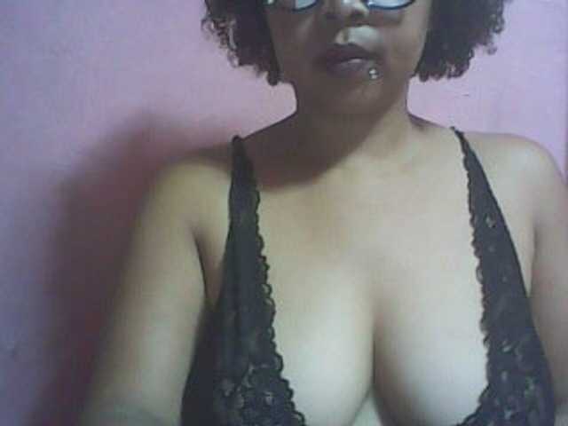 big-asssexy Live Cam on BongaCams