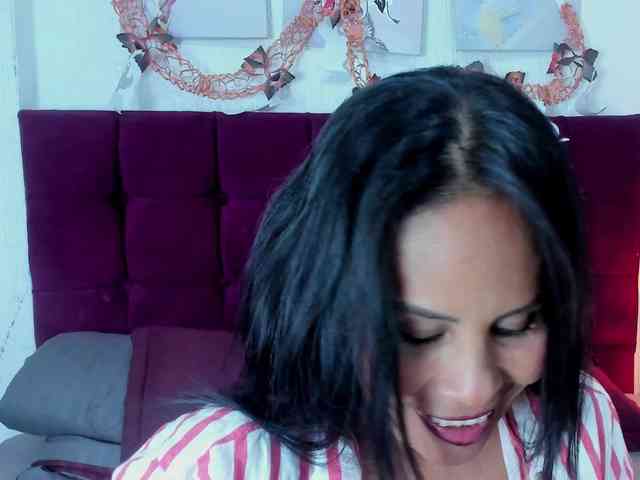 MilfSharoon webcam
