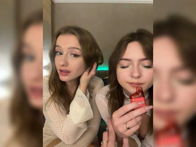 Entra en el chat con el modelo -LoVelOve- -LoVelOve-