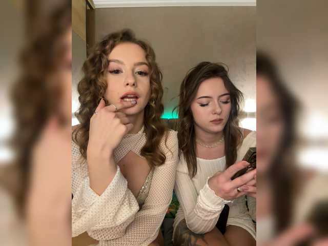 Entrez le videochat erotique avec le
modèle -LoVelOve- -LoVelOve-