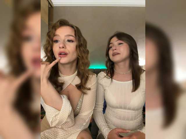 Entrez le videochat erotique avec le
modèle -LoVelOve- -LoVelOve-