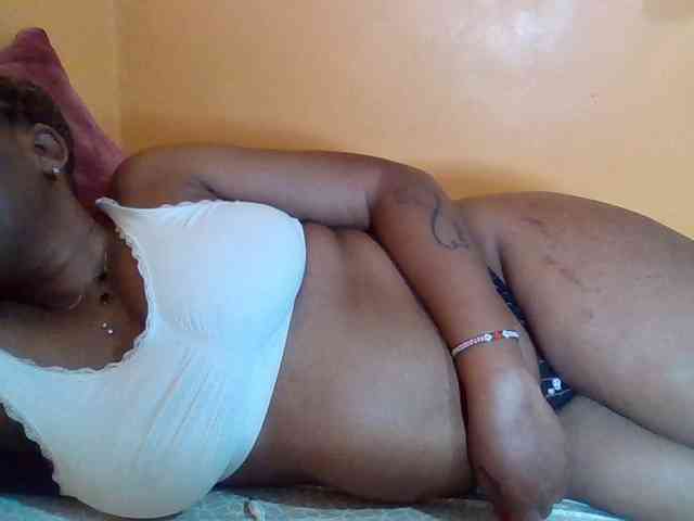 Prettyblackgal webcam