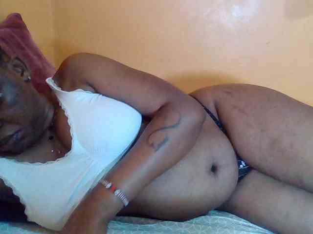 Prettyblackgal webcam
