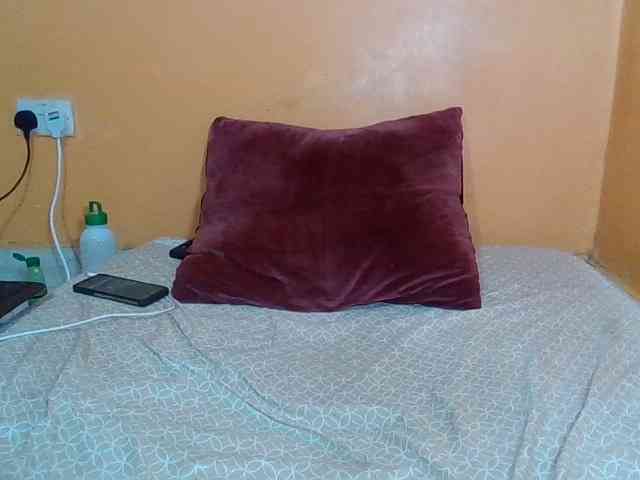 Prettyblackgal webcam