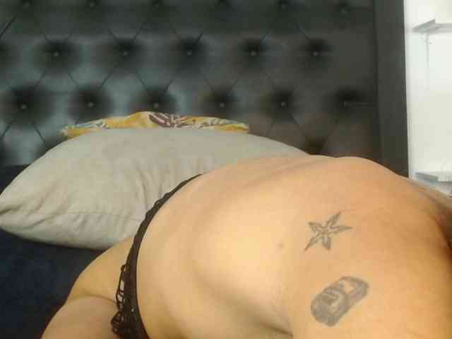 Spicy-jonhson webcam