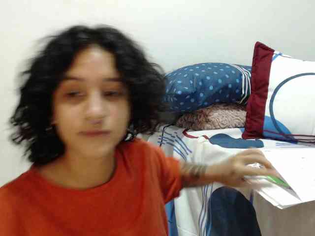 AlinaWoolf webcam