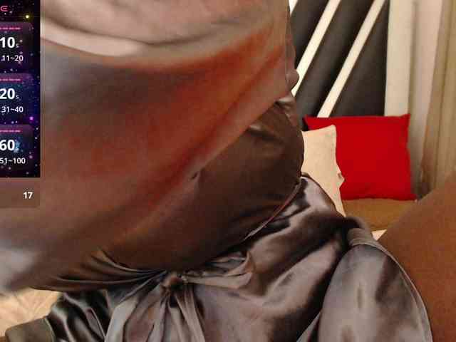 ebony-susy webcam