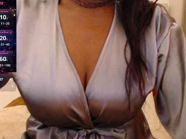 ebony-susy webcam