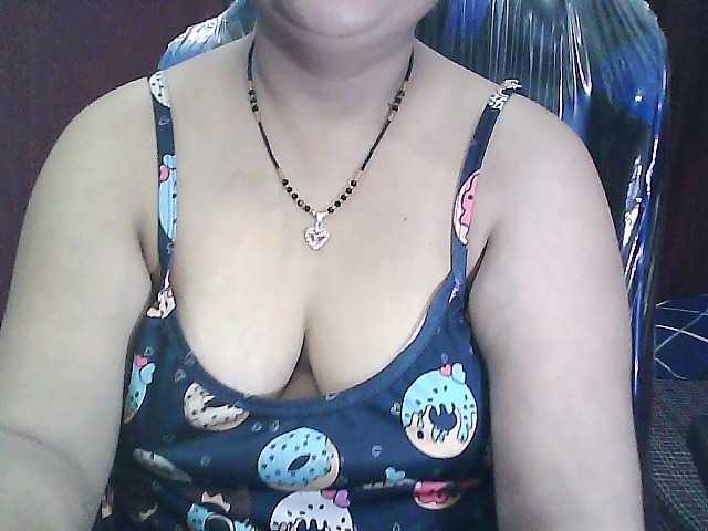 sexycharu webcam