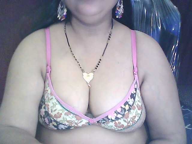 sexycharu webcam