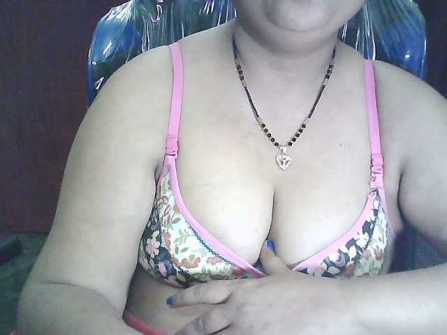 sexycharu webcam