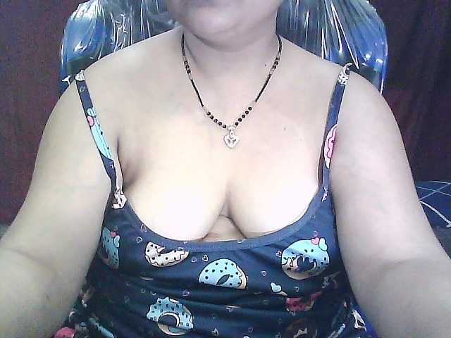 sexycharu webcam