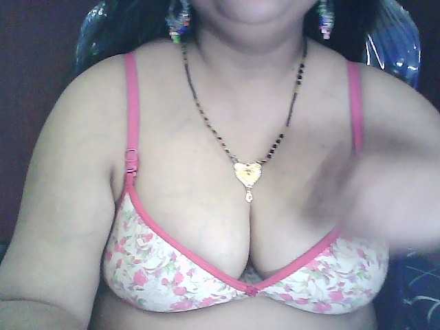 sexycharu webcam