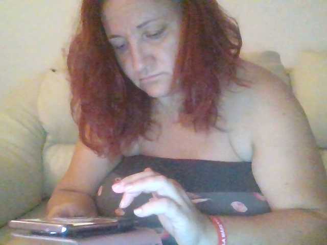 LaraXXX33 webcam