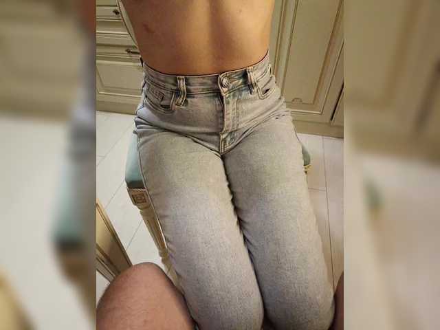 Entrez le videochat erotique avec le
modèle GQNAMI GQNAMI