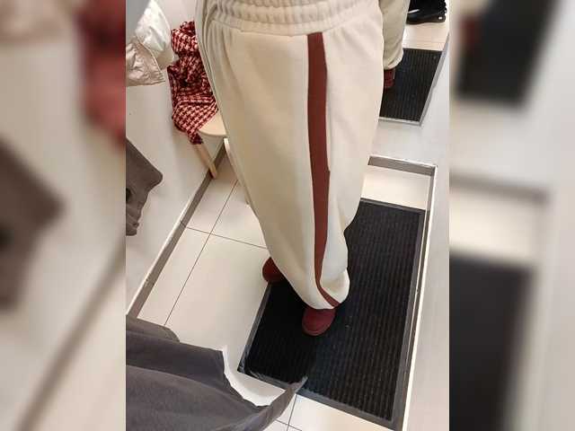 Vai a chattare su GQNAMI GQNAMI