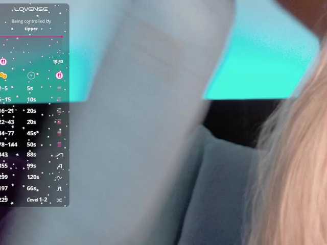 Accedi alla chat con il nickname __Emmi__ __Emmi__