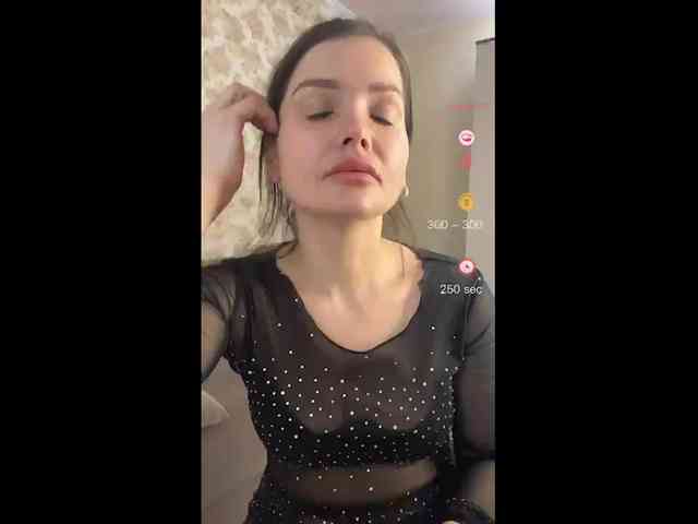 KsyushaMilf84 webcam