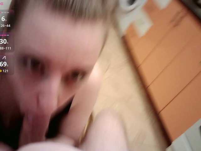 Vai a chattare su BellaSins BellaSins