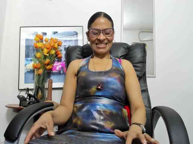 Aries-Mature webcam