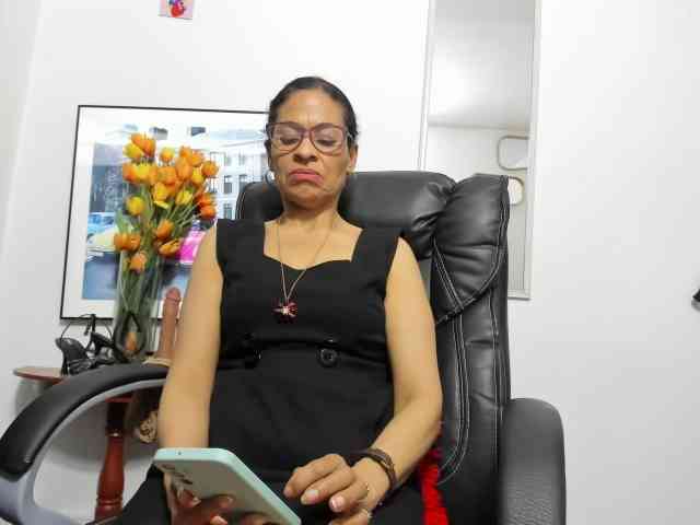 Aries-Mature webcam