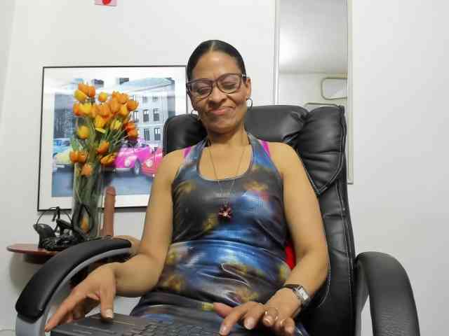 Aries-Mature webcam