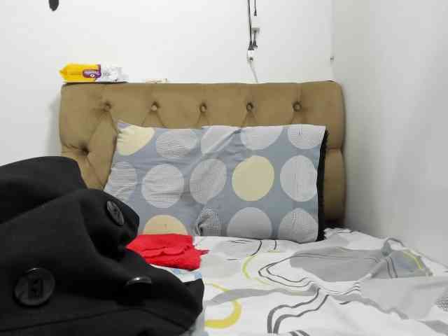 Aries-Mature webcam