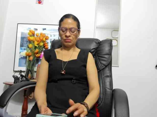 Aries-Mature webcam